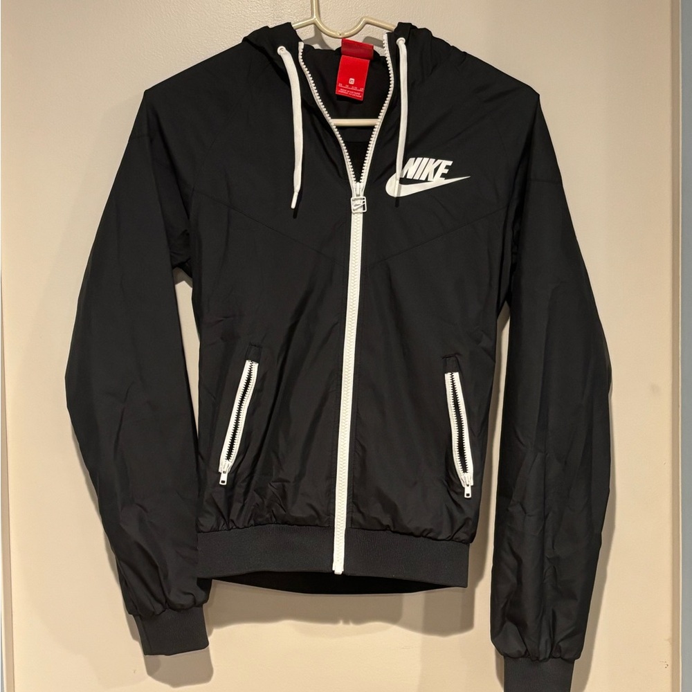 Nike Black and White Hooded Windbreaker Jacket